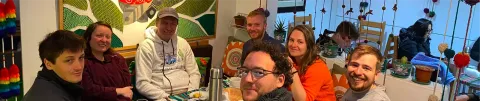 Turistas desayunando en Boutique Matara
